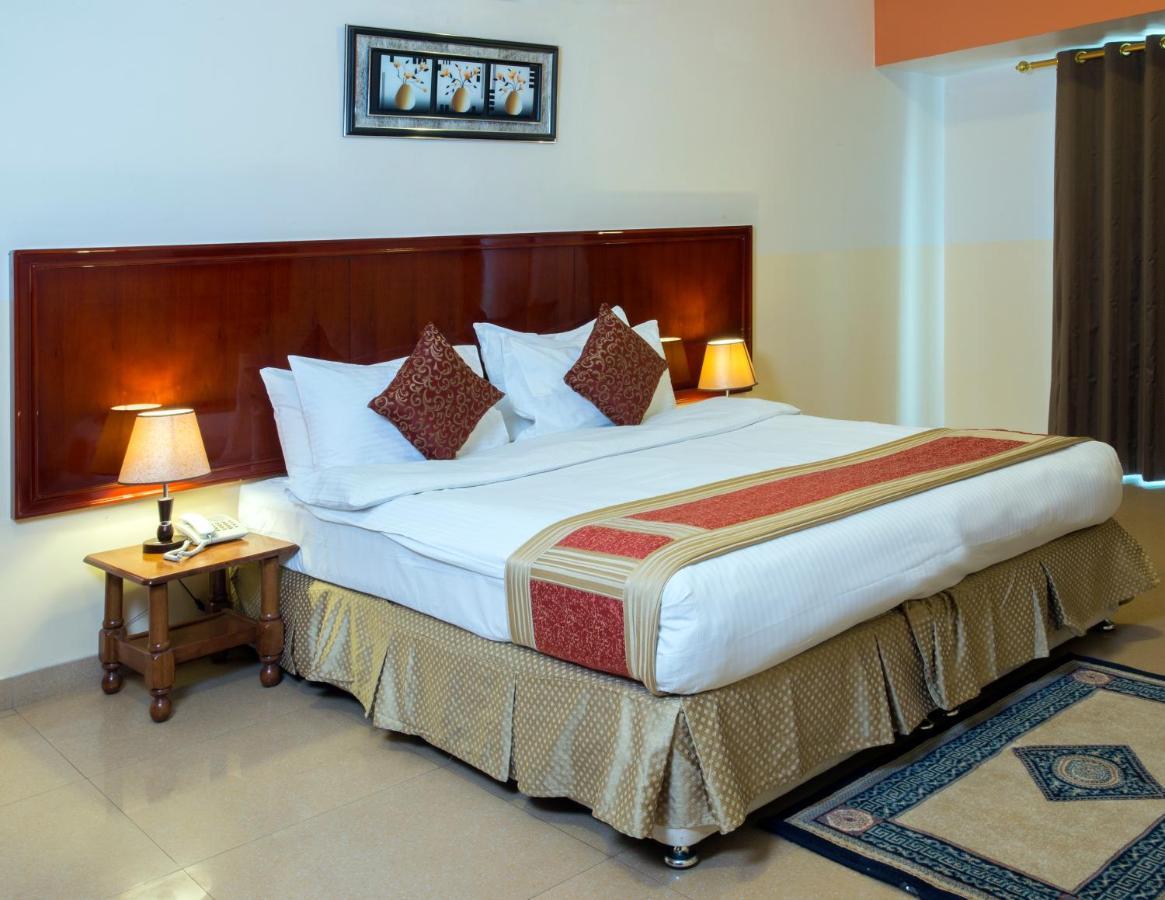 Safeer Plaza Hotel Muscat Exteriör bild