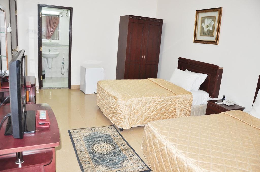 Safeer Plaza Hotel Muscat Exteriör bild
